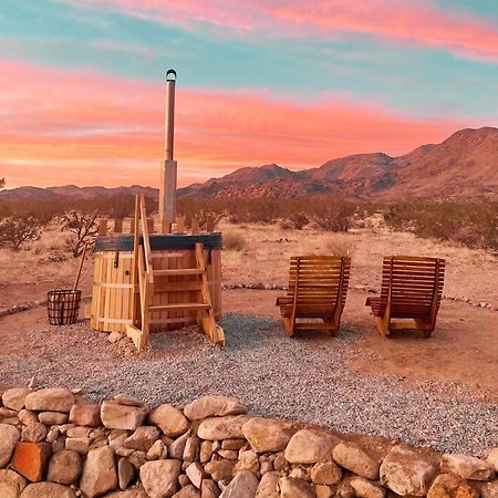1 Minute To Joshua Tree National Park, Hot Tub, Stars, Private - The Wkndr Βίλα Twentynine Palms Εξωτερικό φωτογραφία