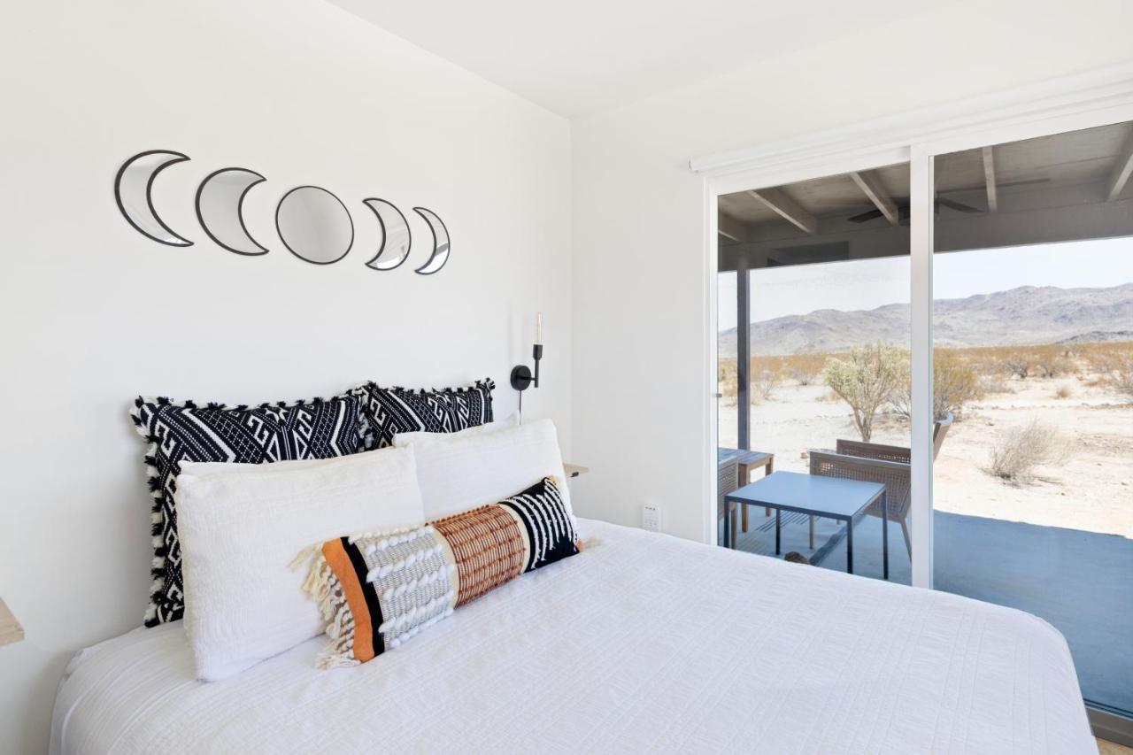 1 Minute To Joshua Tree National Park, Hot Tub, Stars, Private - The Wkndr Βίλα Twentynine Palms Εξωτερικό φωτογραφία