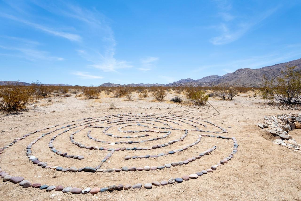 1 Minute To Joshua Tree National Park, Hot Tub, Stars, Private - The Wkndr Βίλα Twentynine Palms Εξωτερικό φωτογραφία