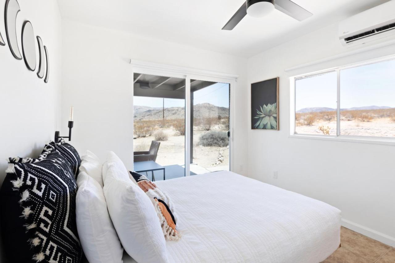 1 Minute To Joshua Tree National Park, Hot Tub, Stars, Private - The Wkndr Βίλα Twentynine Palms Εξωτερικό φωτογραφία
